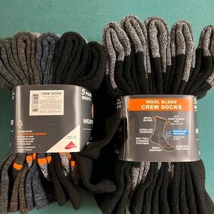 Men’s size 6-12 waterproof socks